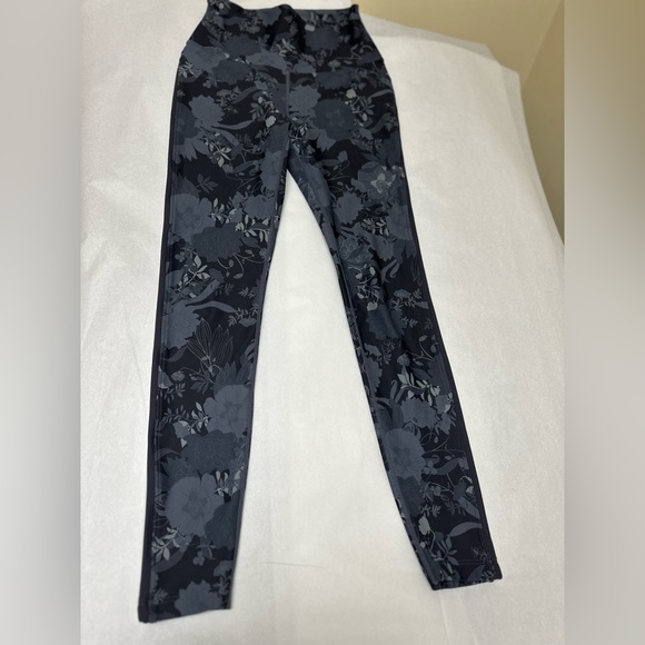 Splits59 Sydney graphite floral leggings 🌼 - Picture 3 of 8